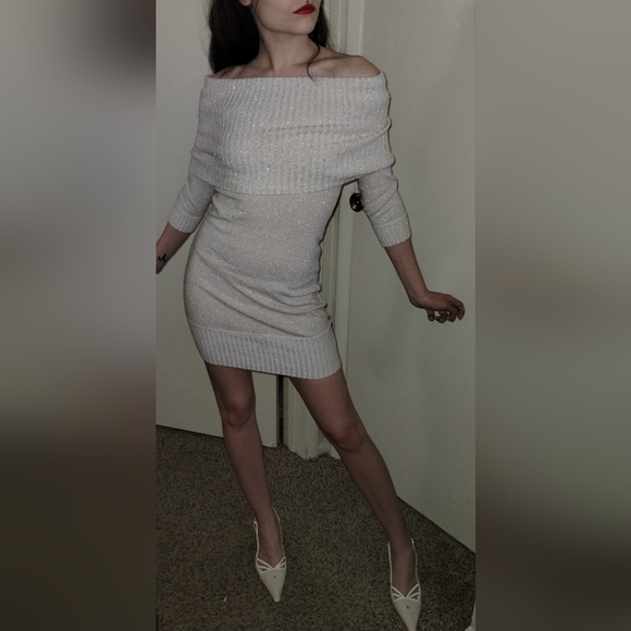 Bebe Sweater Dress - Picture 4 of 4